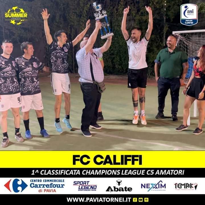 30 Giugno 2021 La squadra festeggia in campo la vittoria in Champions