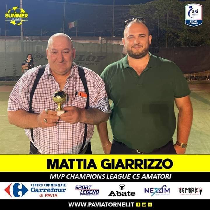 Il Presidente Mattia Giarrizzo viene premiato al termine del Torneo Champions League di Pavia Tornei 30 giugno 2021